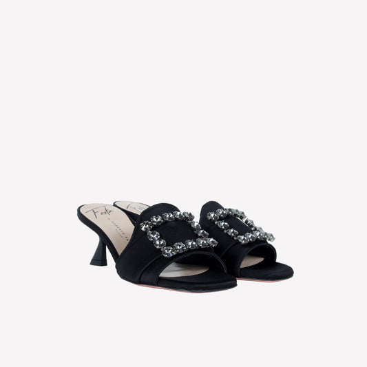 SANDAL IN BLACK SATIN WITH TONE ON TONE STRASS ACCESSORY BASA - Products | Roberto Festa