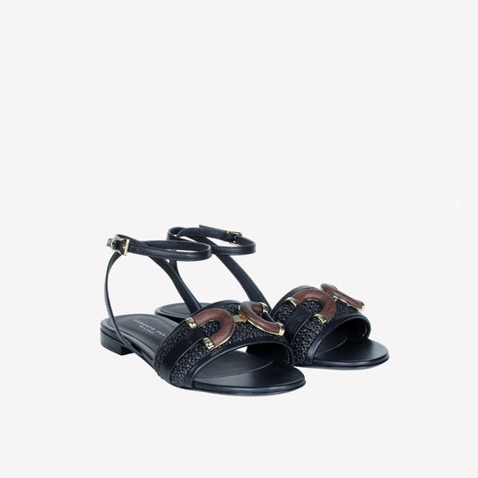 SANDAL FLAT IN BLACK APATAKI WITH WOOD ACCESSORY AND ANKLE STRAP ELVAS - Products | Roberto Festa