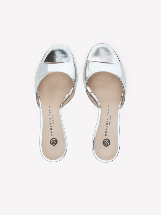 SILVER MIRRORED PATENT LEATHER MULE WITH MEDIUM HEEL BOA - Argento | Roberto Festa
