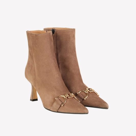 CARSA GOLD-EMBELLISHED ANKLE BOOT IN MAPLE SUEDE -  New arrivals | Roberto Festa