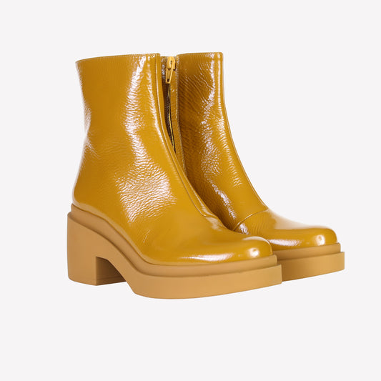 CHLOE ANKLE BOOT IN MUSTARD PATENT LEATHER - Boots and Booties | Roberto Festa