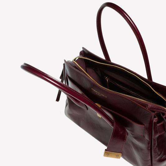 SHOULDER BAG IN BURGUNDY POLISHED LAMB LEATHER WITH GOLD ACCESSORY EMERALDA - Bordeaux | Roberto Festa