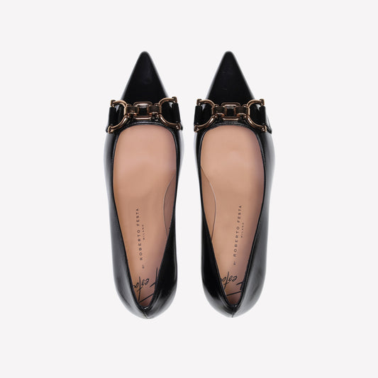 FLOR HORSEBIT-DETAILED BLACK LEATHER PUMP - Black | Roberto Festa