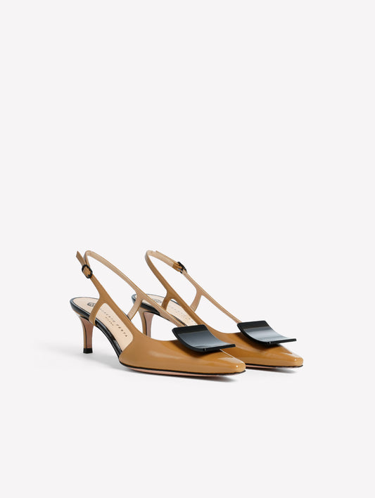SLINGBACK IN VERNICE MARRONE CON ACCESSORIO QUADRATO KIMERA - Marrone | Roberto Festa