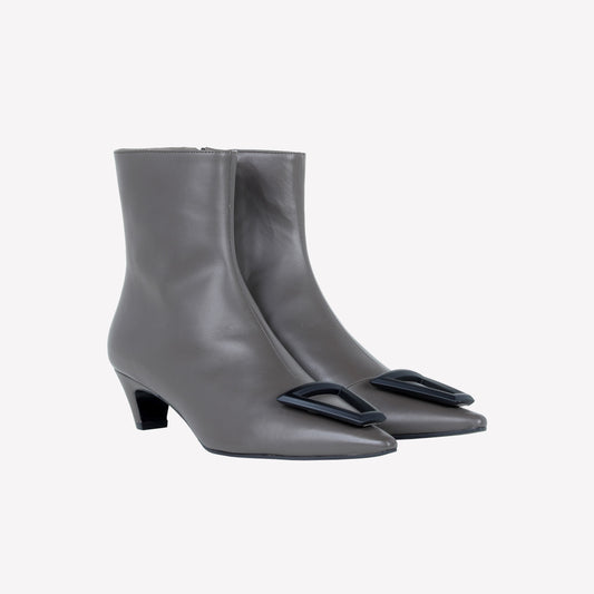 LAMBSKIN ANKLE BOOT WITH MATTE METAL DETAIL LISSY - Grigio | Roberto Festa