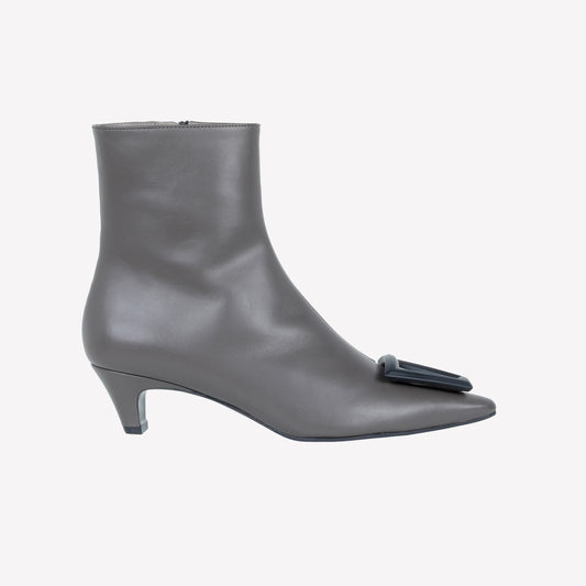 LAMBSKIN ANKLE BOOT WITH MATTE METAL DETAIL LISSY - Grigio | Roberto Festa