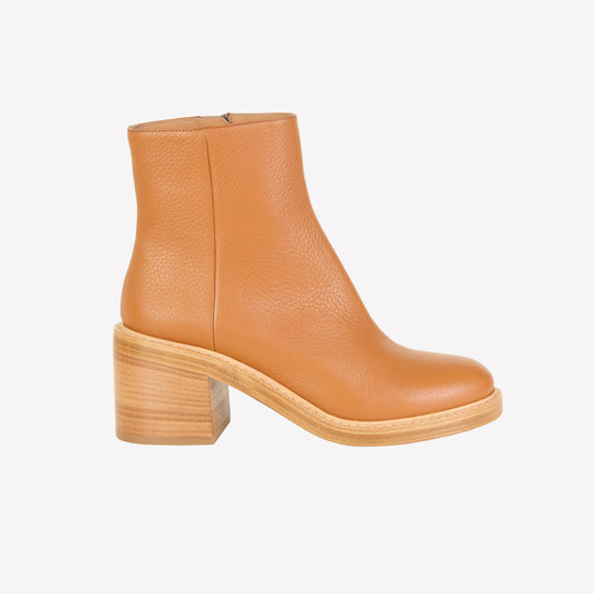 MADY ANKLE BOOT IN COGNAC BROWN CALFSKIN - Boots and Booties | Roberto Festa
