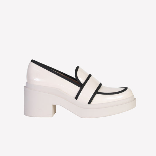 PERCY LOAFER IN CREAM PATENT - Bianco | Roberto Festa