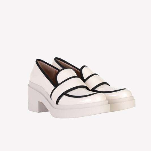 PERCY LOAFER IN CREAM PATENT - Bianco | Roberto Festa