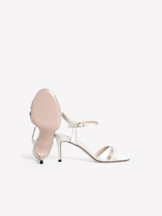 PEARL-COLORED SATIN SANDAL WITH ANKLE STRAP AND CROSSED TOES ROMILDA - Bianco | Roberto Festa