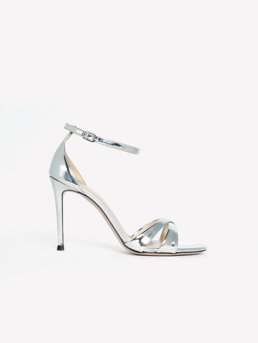 SILVER MIRRORED PATENT LEATHER SANDALS WITH ANKLE STRAP AND CROSSED TOES TAKI - Argento | Roberto Festa