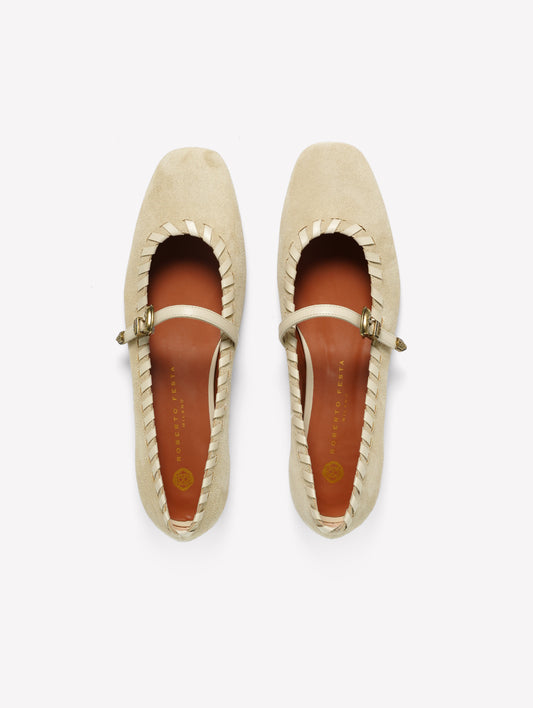 BALLERINA IN PELLE SCAMOSCIATA OFF WHITE CON CINTURINO SU COLLO DEL PIEDE THISSEN - Bianco | Roberto Festa