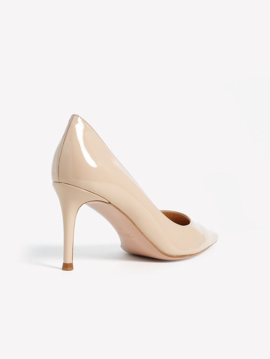 NUDE PATENT LEATHER PUMPS WITH MEDIUM HEEL TIRSA - Beige | Roberto Festa
